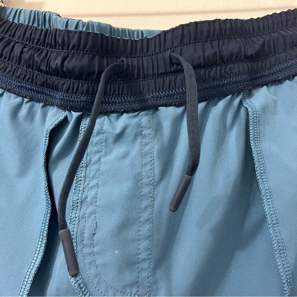 Rhone 141364 Unlined Shorts Men’s L Blue Performance Stretch Drawstring Athletic - Picture 8 of 14